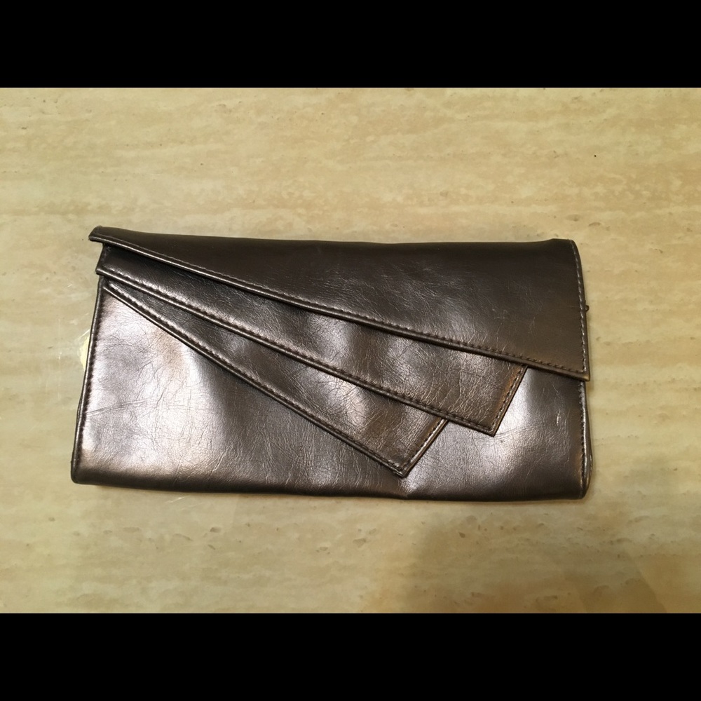 Rose Grey Metallic Clutch